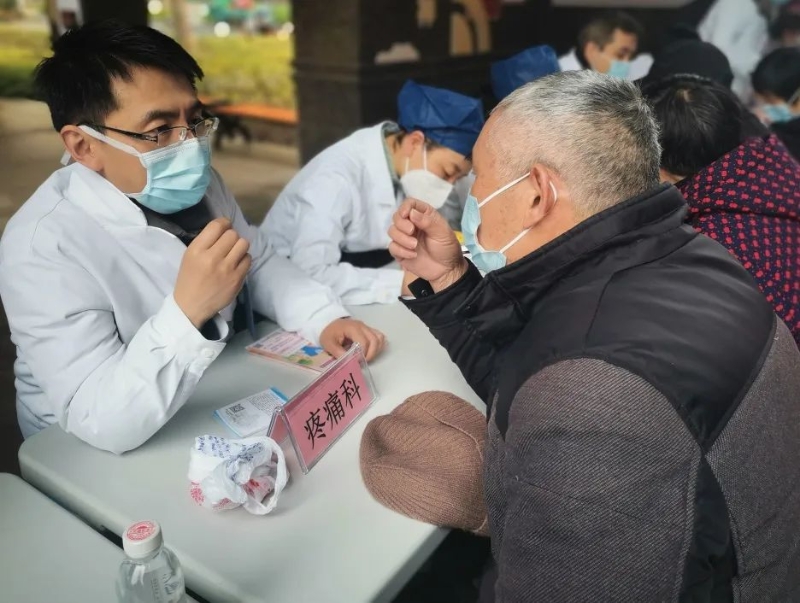 20230208雨天不失約,義診+便民服務走進社區6.jpg 20230208雨天不失約,義診+便民服務走進社區6.jpg