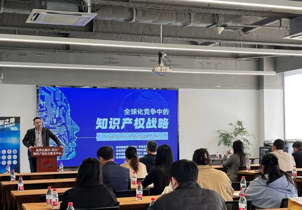 6webp.webp.png 6webp.webp.png